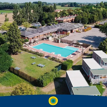 פארק נופש Club Del Sole Easy Village בולוניה
